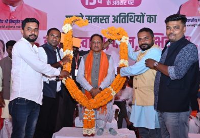 मुख्यमंत्री विष्णुदेव साय सर्व पिछड़ा वर्ग समाज के स्थापना दिवस में हुए शामिल